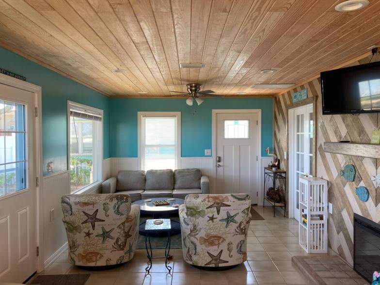 Cozy Cottage on Little Lagoon