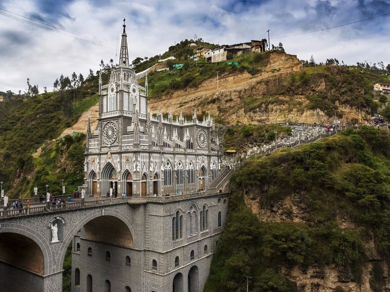 Las Lajas Sanctuary (Santuario de Las Lajas)