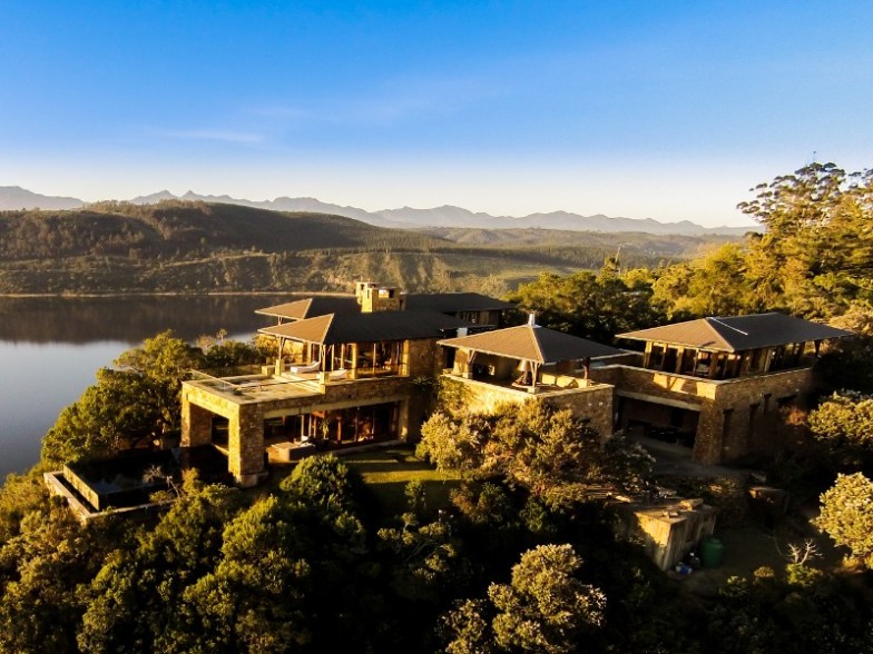 Stunning villa perched high on a cliff