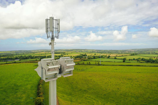 Vodafone self-powering mast